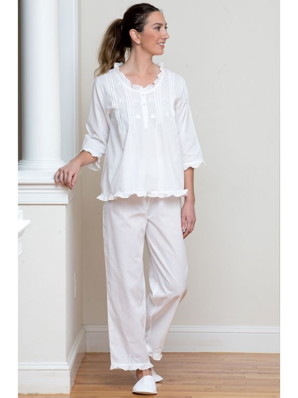 Comfortable white lace pajamas In Various Designs 
